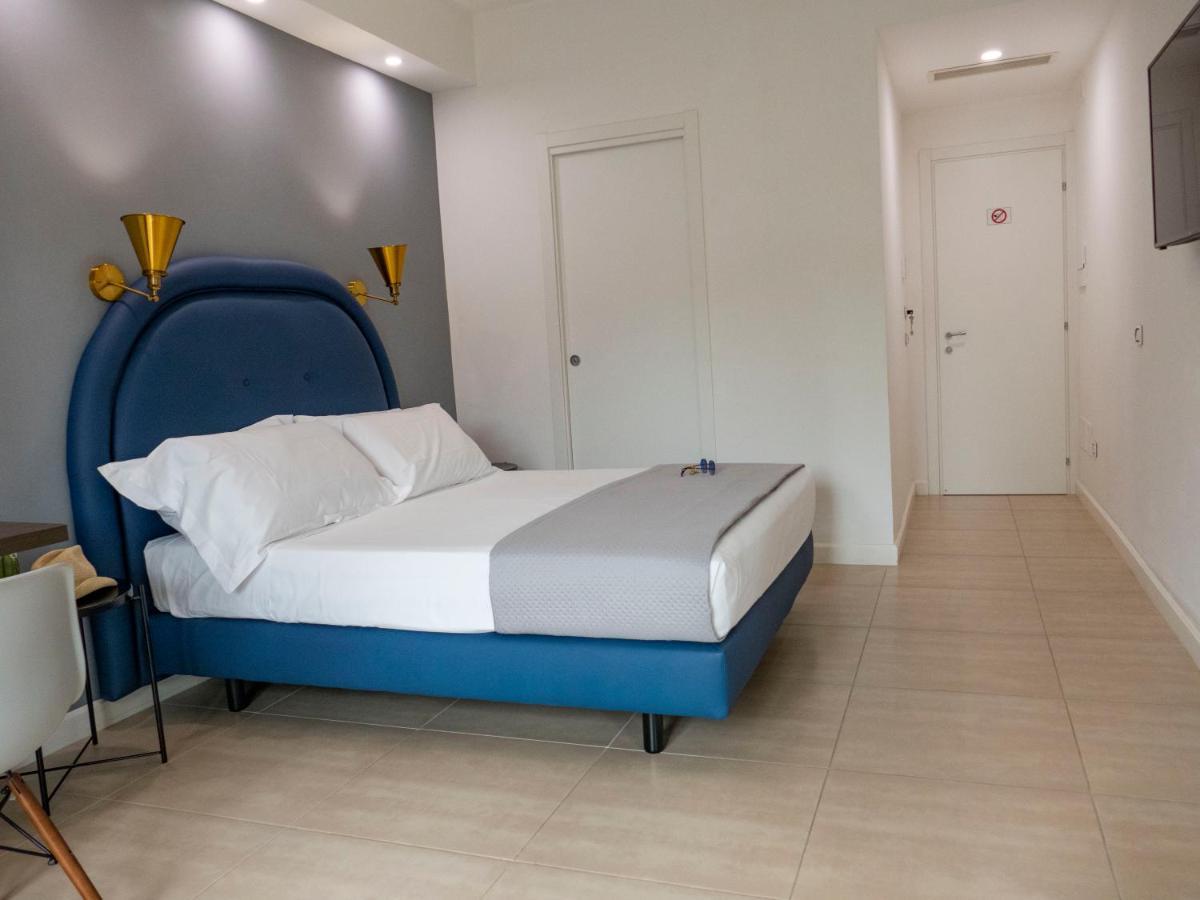 Mako Sorrento Suites Exteriör bild